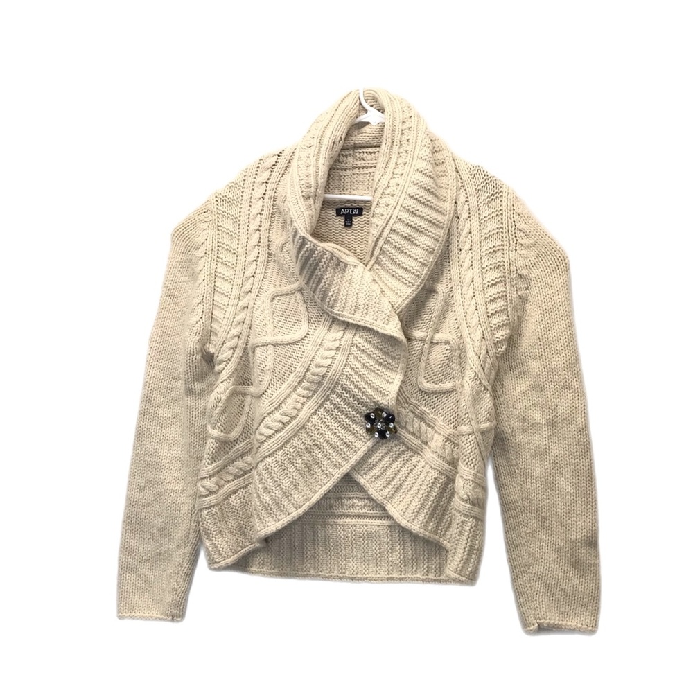 Apt 9 Chunky Wool Blend Loose Open Knit Tan Sweater Size‎ L with Jeweled Pin